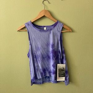 NWT Lululemon train to be tank size 4, Rain Stripe Marble Dye Charged Indigo